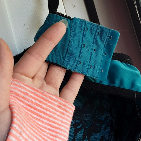 Bra - Picture 3 of 4